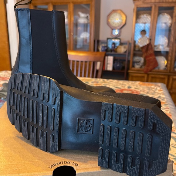 Dr. Martens Maybole Black Square Toe Chelsea Boots - Picture 4 of 8